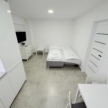 Krasny - 5 V Blizkosti Centra Apartman *